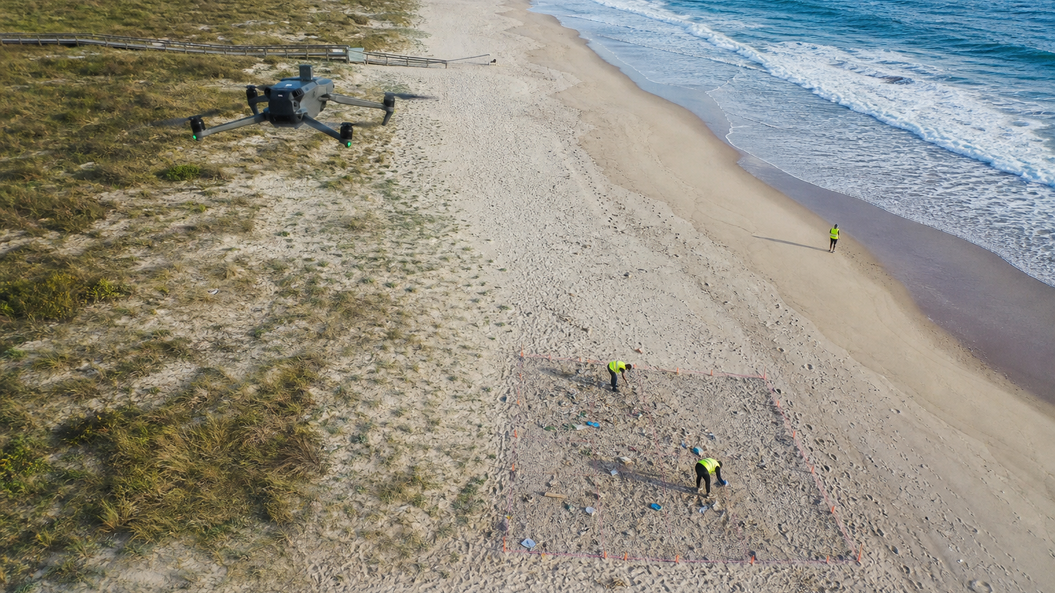 Visible Marine Macro-Litter Mapping at Praia da Arda Visible Marine Macro-Litter Mapping at Praia da Arda