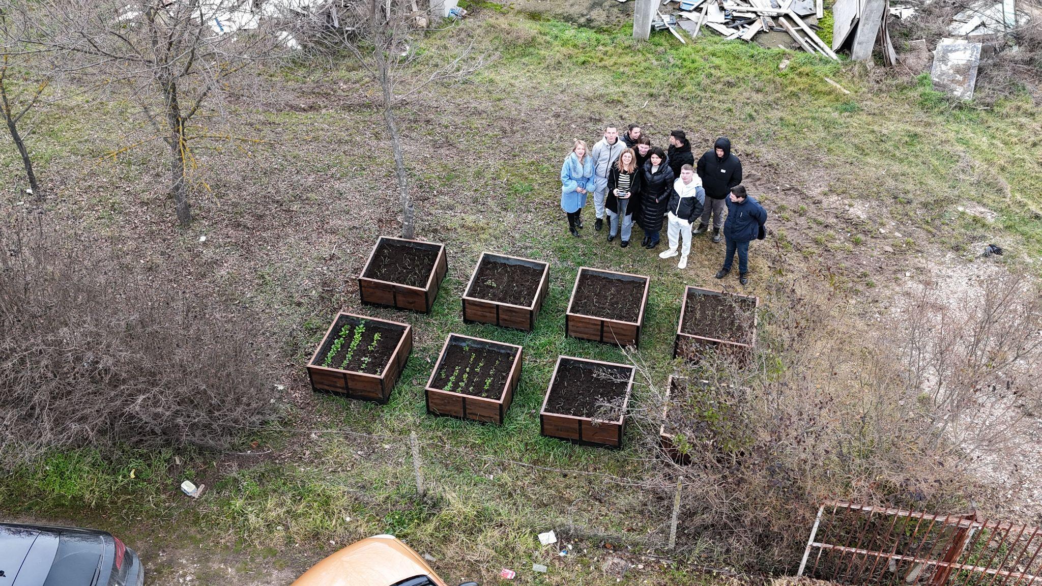Monitorovanie prchavých organických zlúčenín (VOC) v záhradníckych plodinách vo vyvýšených záhonoch pomocou dronov Monitorovanie prchavých organických zlúčenín (VOC) v záhradníckych plodinách vo vyvýšených záhonoch pomocou dronov